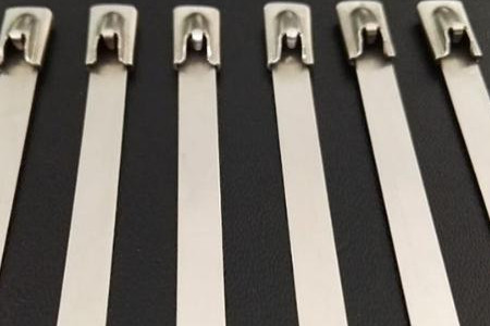 選擇哪個不銹鋼扎帶廠家比較好?