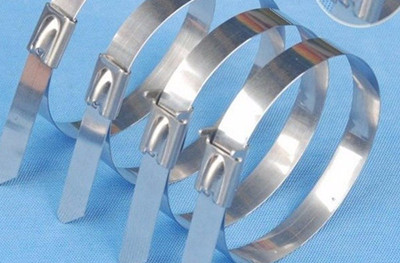 不銹鋼扎帶在通信、管道及航空行業(yè)的應(yīng)用