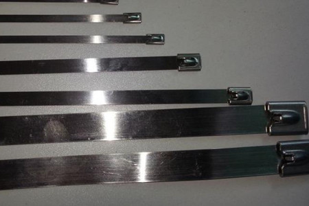 碳元素在不銹鋼扎帶中的重要性，你知道多少！