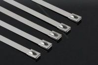 不銹鋼扎帶的包塑和噴塑工藝有什么區(qū)別？